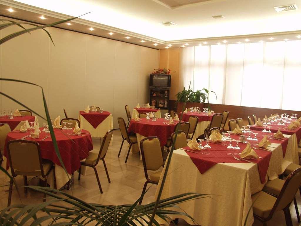 Hotel Residence Memmina Φροζινόνε Εστιατόριο φωτογραφία